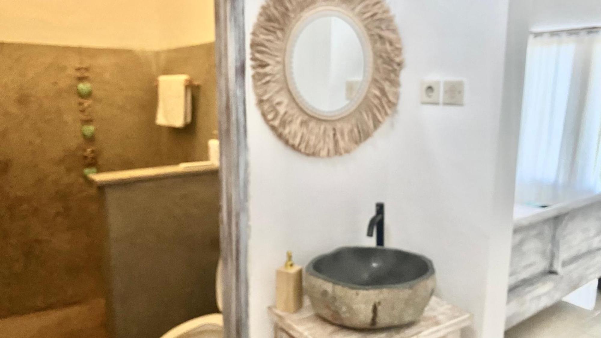 נוסה-למבונגן Oasis Boutique Villas מראה חיצוני תמונה